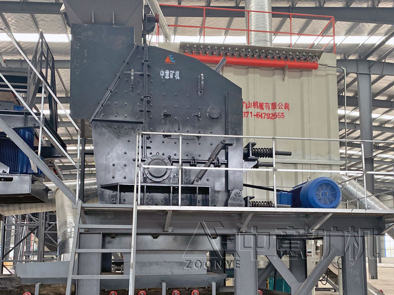 建筑垃圾破碎機.jpg